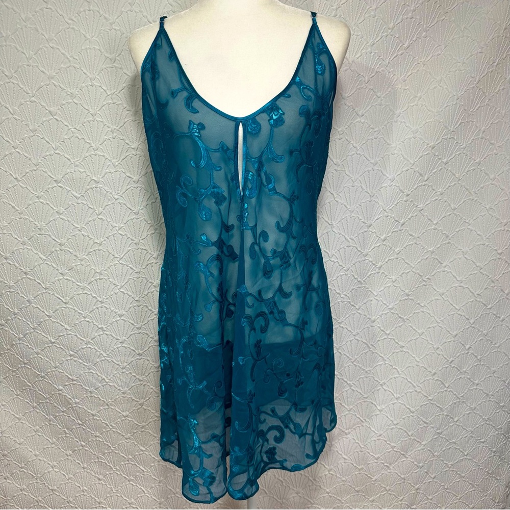 Vintage Gilligan & O’Malley Metallic Sheer Floral Intimate Slip Womens Size XL